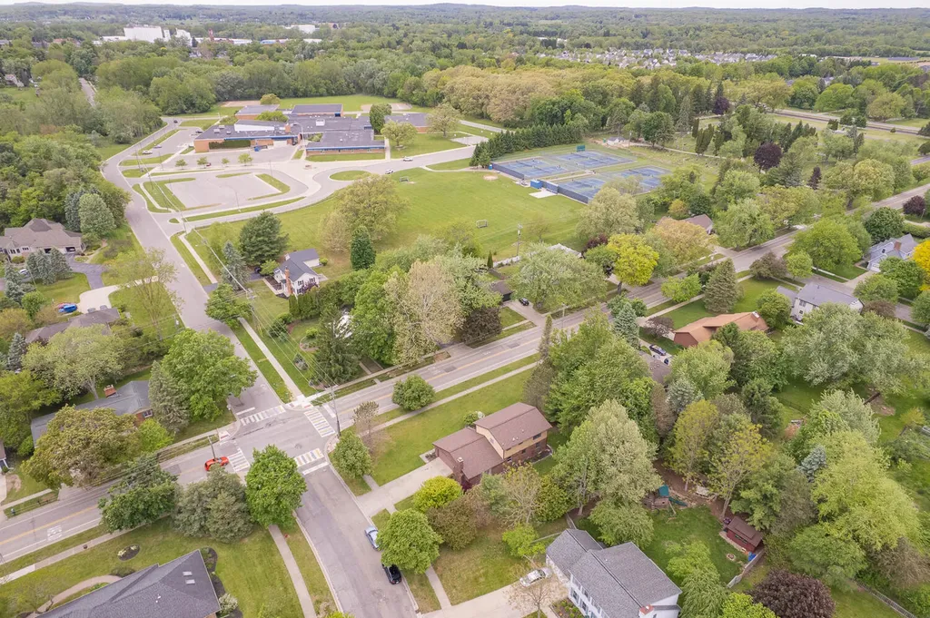 1302 N Freer Road Chelsea City MI 48118