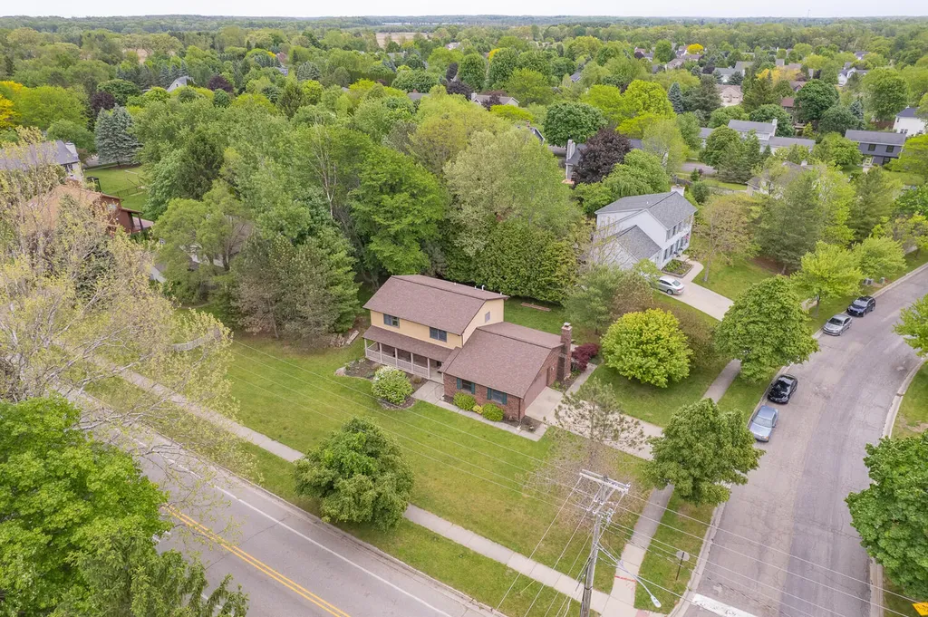 1302 N Freer Road Chelsea City MI 48118