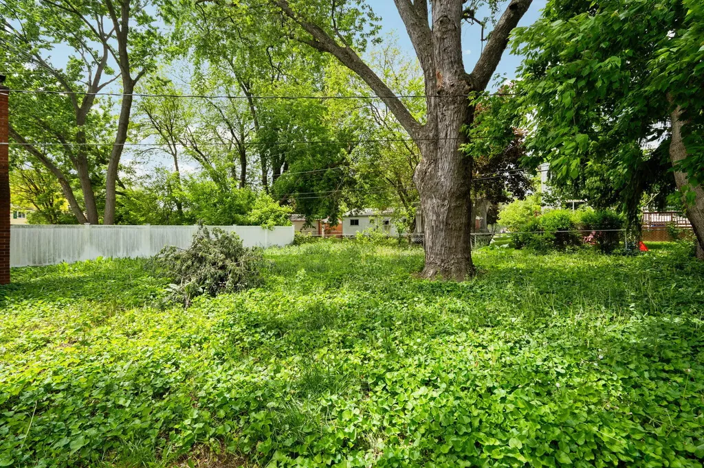1567 Stratford Court Superior Charter Township MI 48198