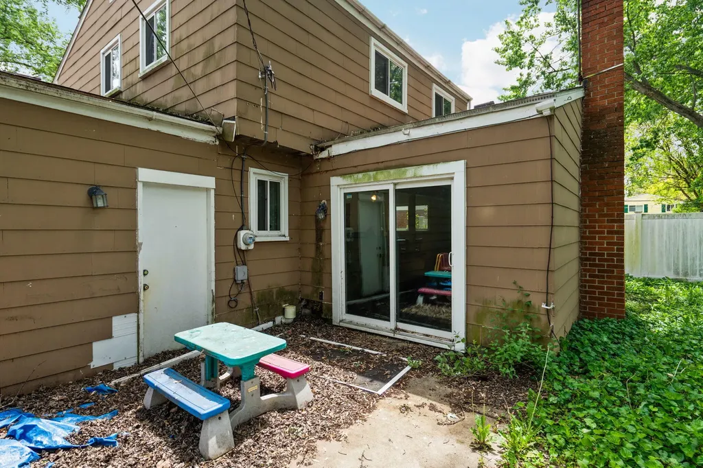 1567 Stratford Court Superior Charter Township MI 48198