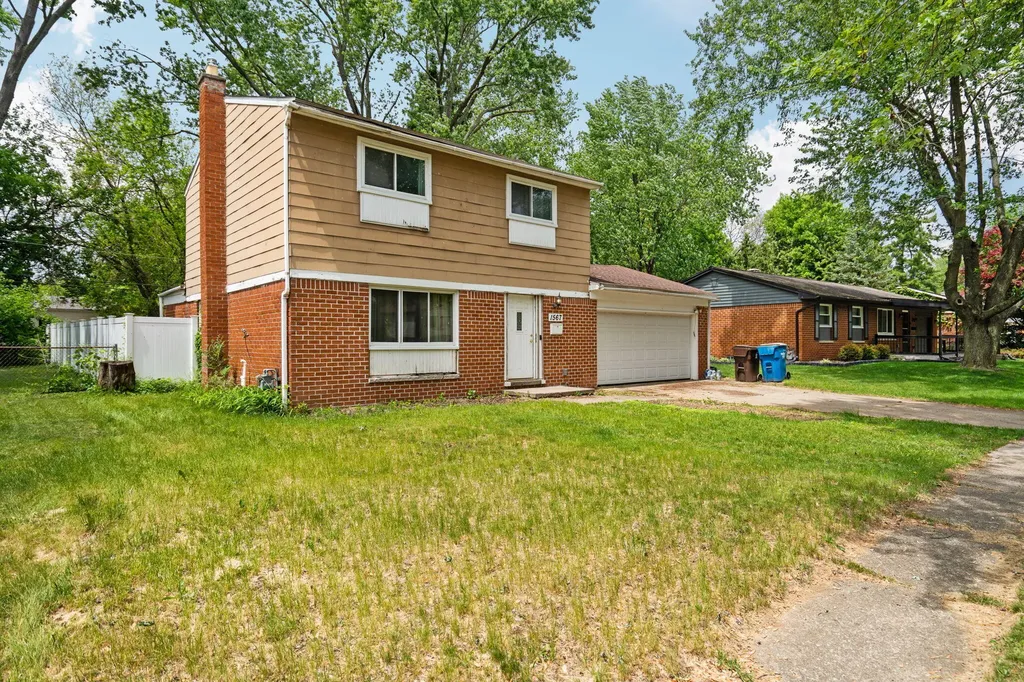 1567 Stratford Court Superior Charter Township MI 48198