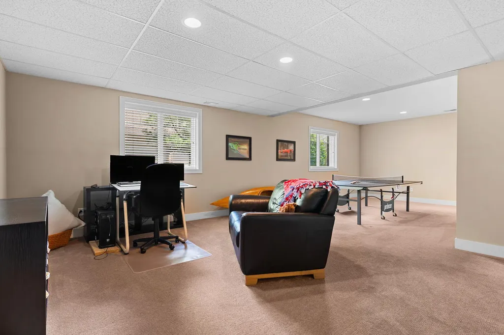 2007 Autumn Hill Drive Scio Township MI 48103