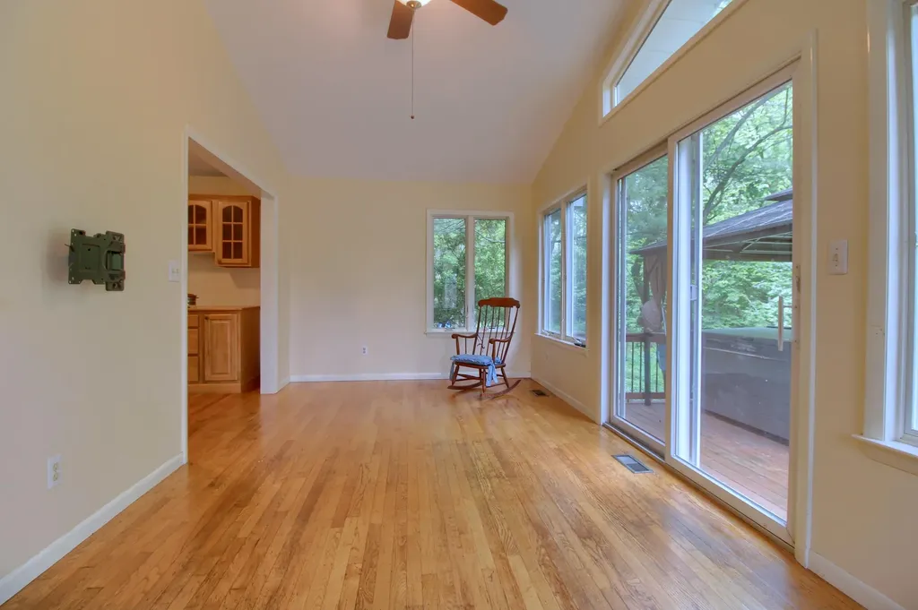 39 W Judd Road York Charter Township MI 48176