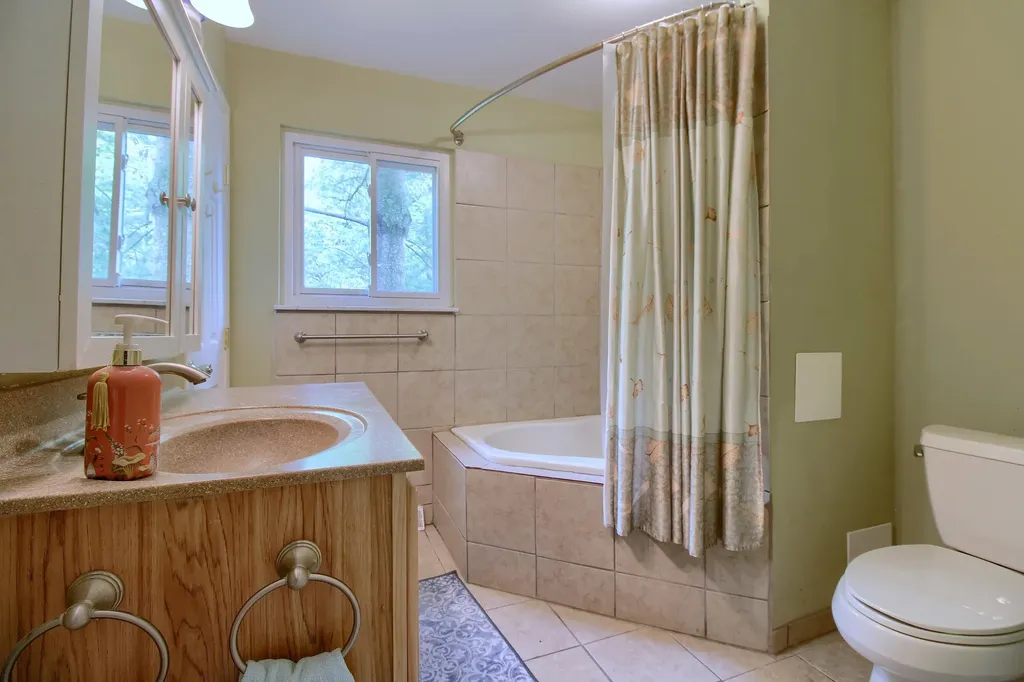 39 W Judd Road York Charter Township MI 48176