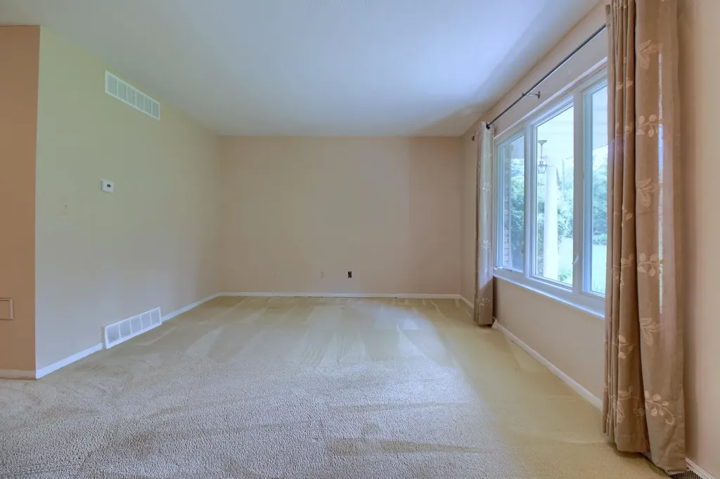 39 W Judd Road York Charter Township MI 48176