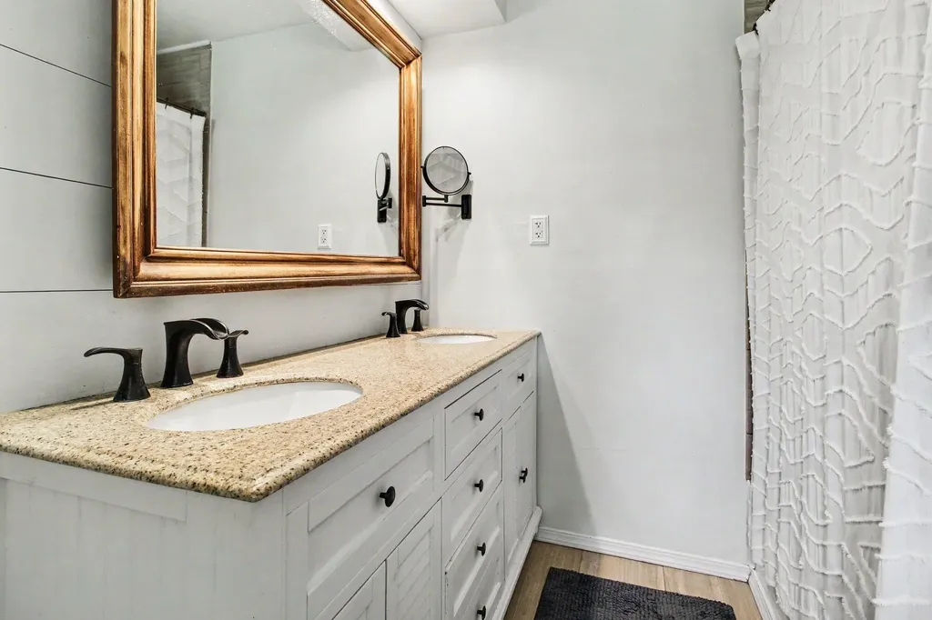 46800 Betty Hill Lane Plymouth Charter Township MI 48170