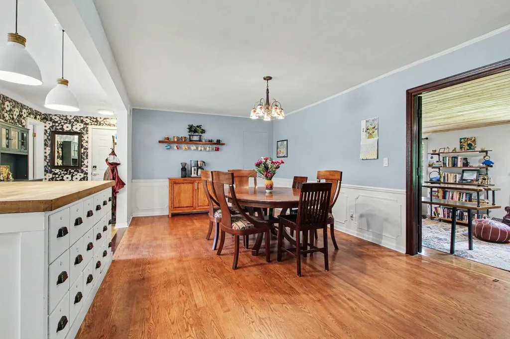 46800 Betty Hill Lane Plymouth Charter Township MI 48170