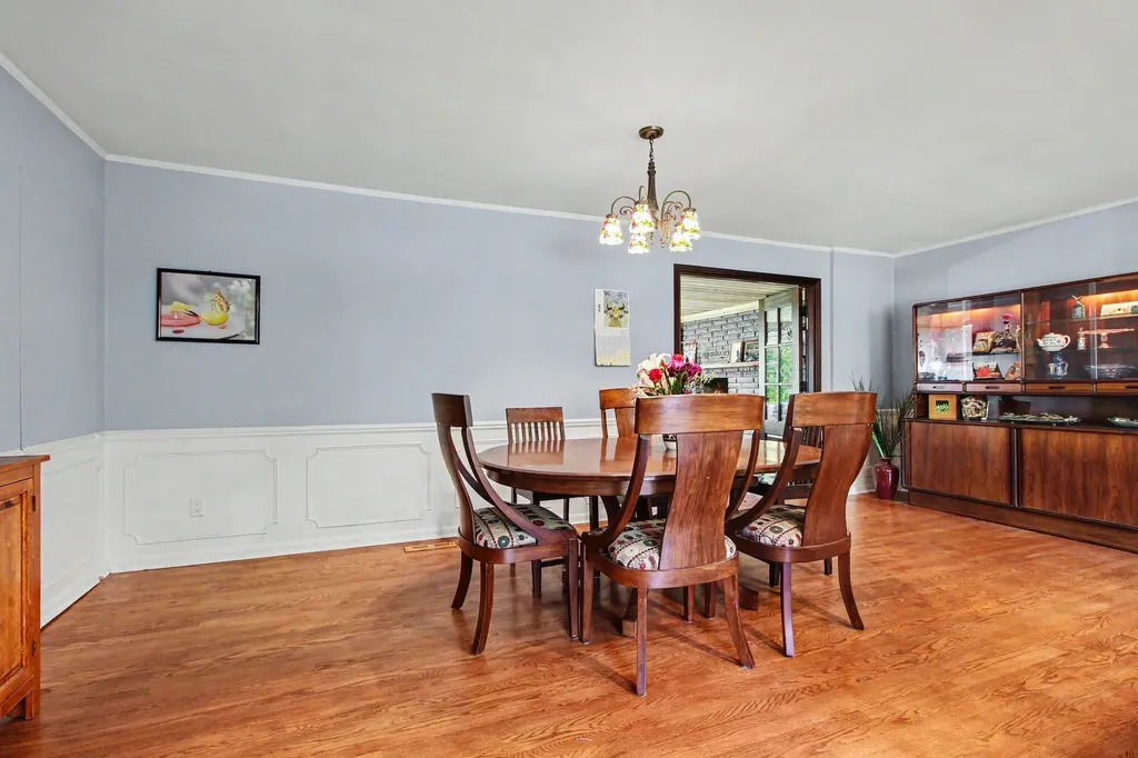 46800 Betty Hill Lane Plymouth Charter Township MI 48170