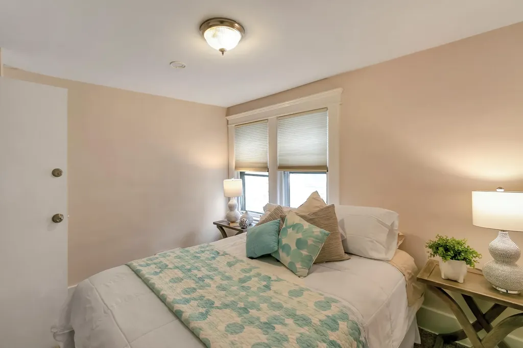 1123 W Huron Street Ann Arbor City MI 48103