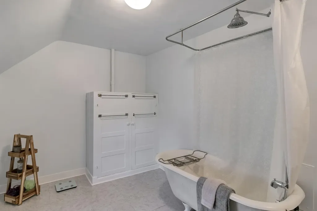 1123 W Huron Street Ann Arbor City MI 48103