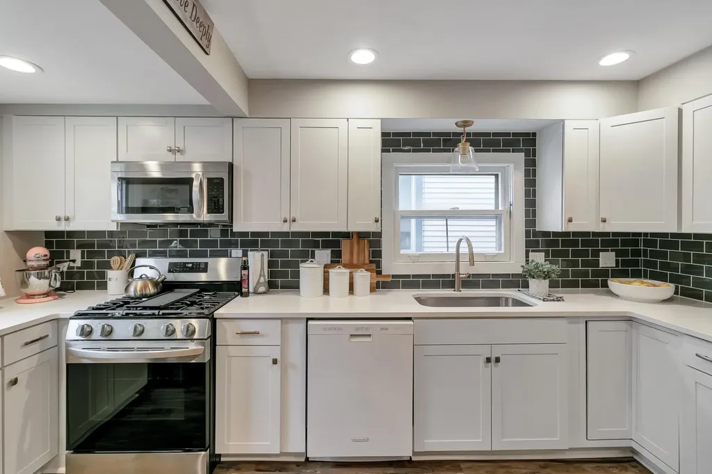 1123 W Huron Street Ann Arbor City MI 48103