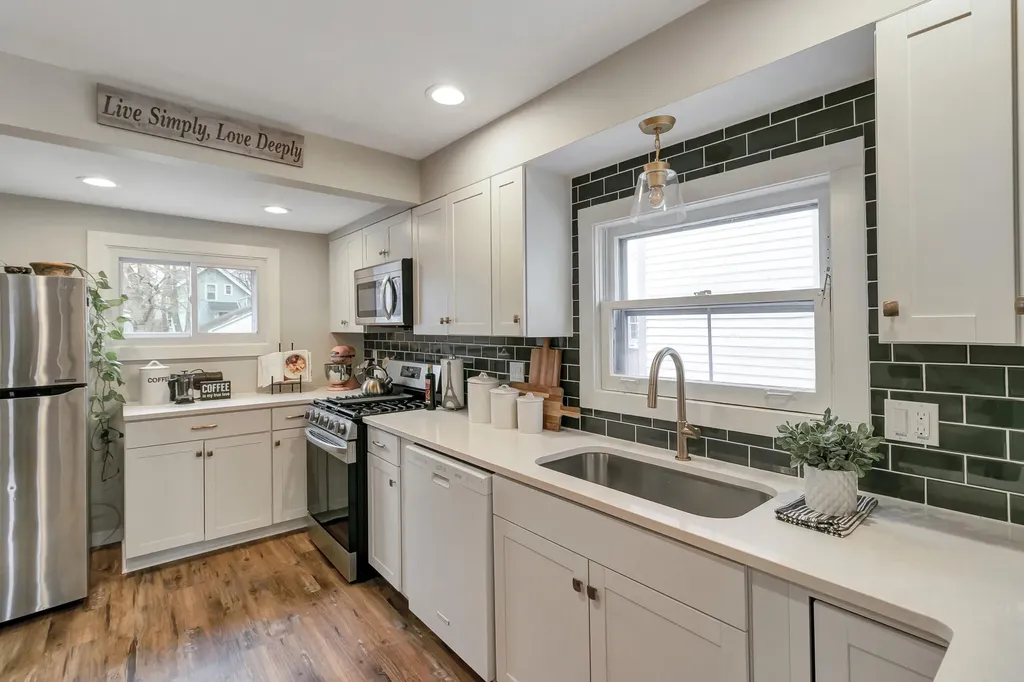 1123 W Huron Street Ann Arbor City MI 48103