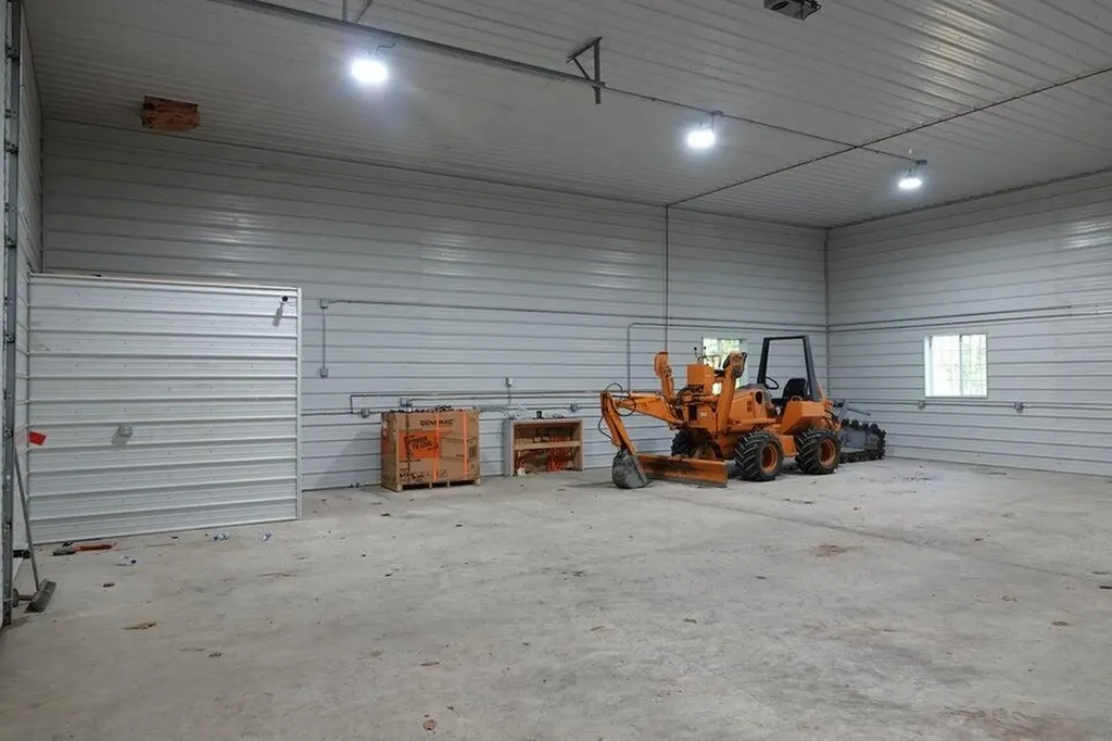 5061 Prater Boulevard Hendricks Township MI 49762