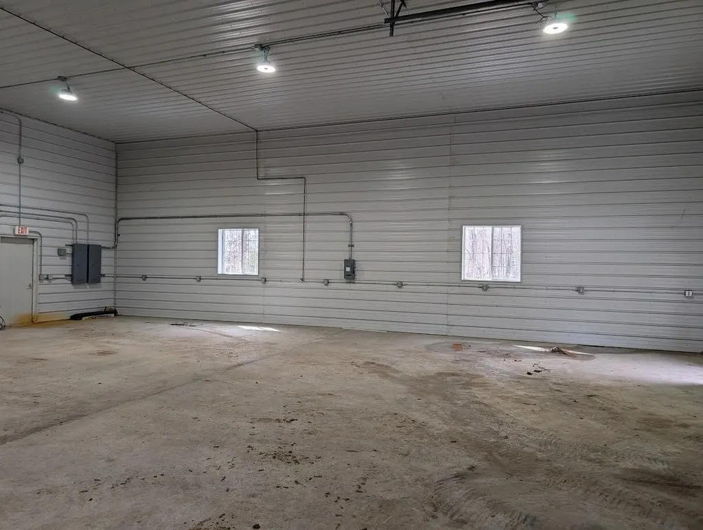 5061 Prater Boulevard Hendricks Township MI 49762