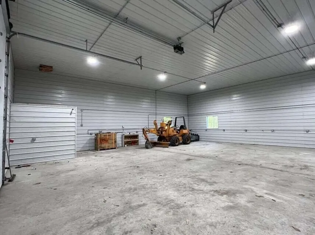 5061 Prater Boulevard Hendricks Township MI 49762