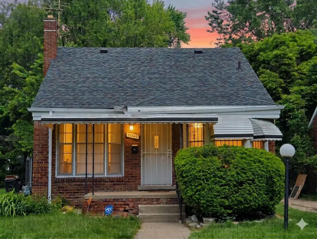 11360 Minock Street Detroit City MI 48228