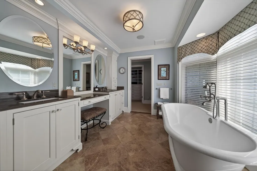 267 Woodberry Drive Bloomfield Hills City MI 48304