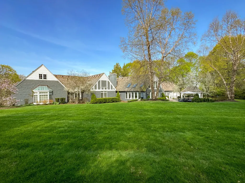 267 Woodberry Drive Bloomfield Hills City MI 48304