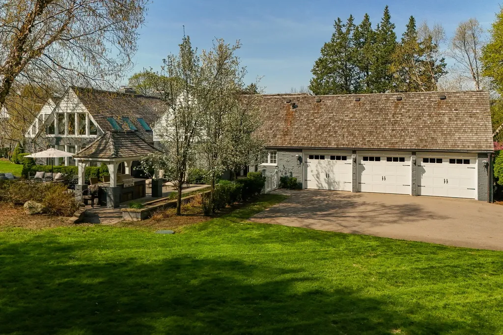 267 Woodberry Drive Bloomfield Hills City MI 48304
