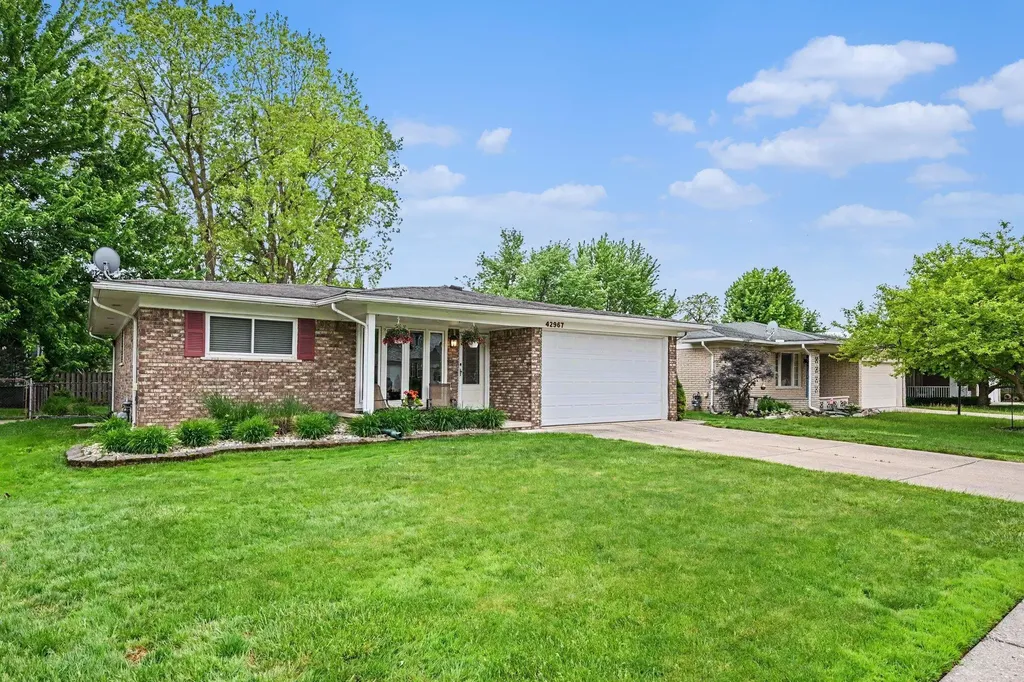 42967 Saxony Road Canton Charter Township MI 48187