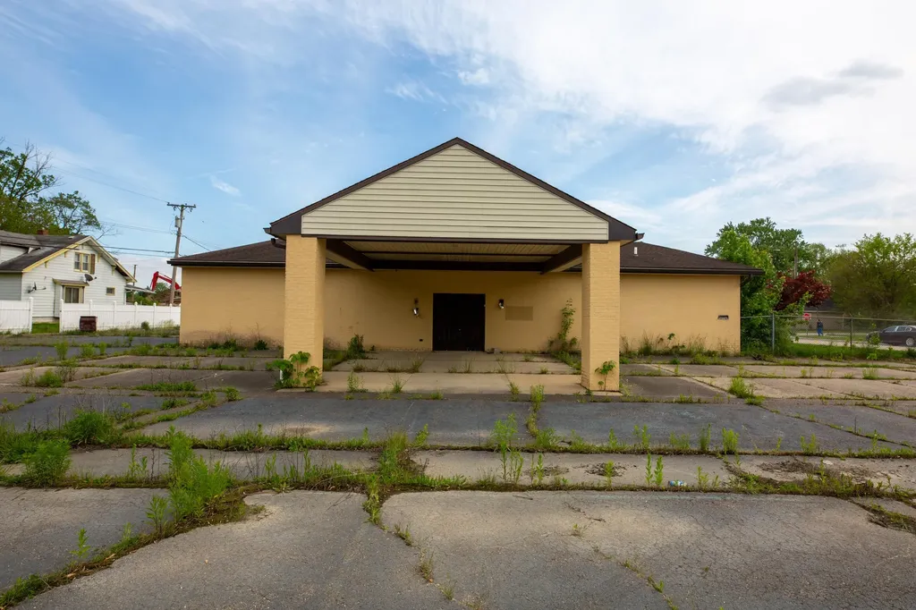 3041 John Daly Street Inkster City MI 48141