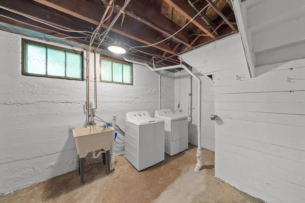 816 Miller Avenue Ann Arbor City MI 48103