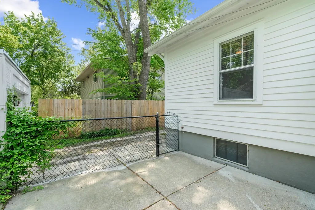 816 Miller Avenue Ann Arbor City MI 48103