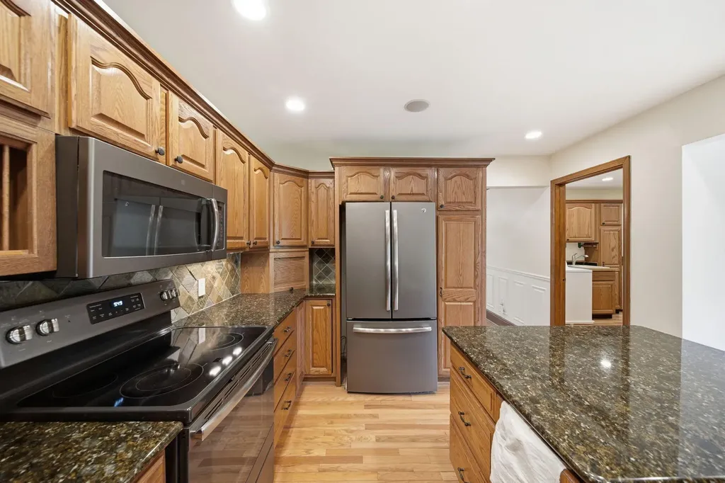 8866 Crane Road York Charter Township MI 48160