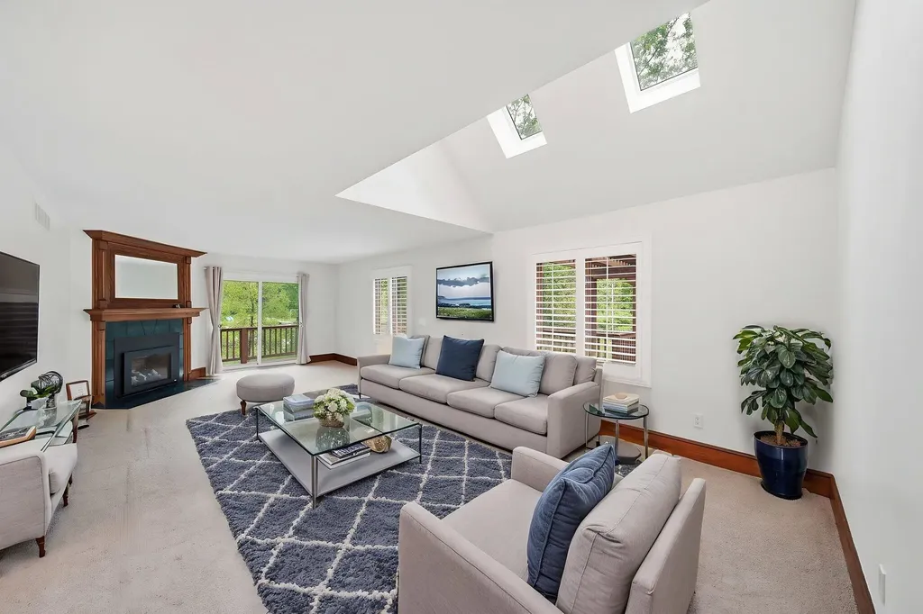 8866 Crane Road York Charter Township MI 48160