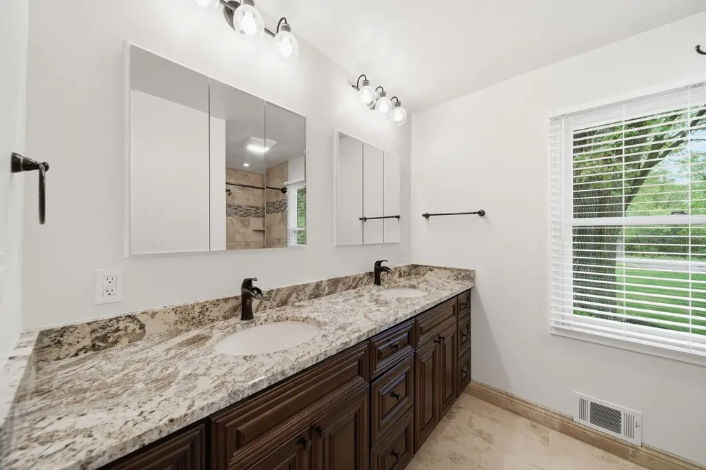 8866 Crane Road York Charter Township MI 48160