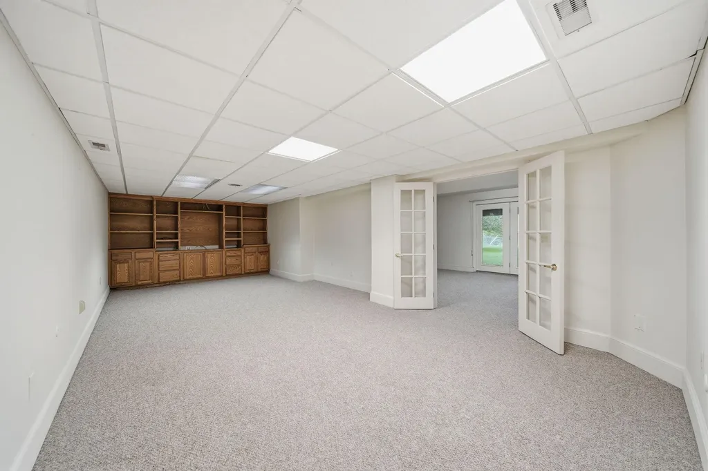 8866 Crane Road York Charter Township MI 48160