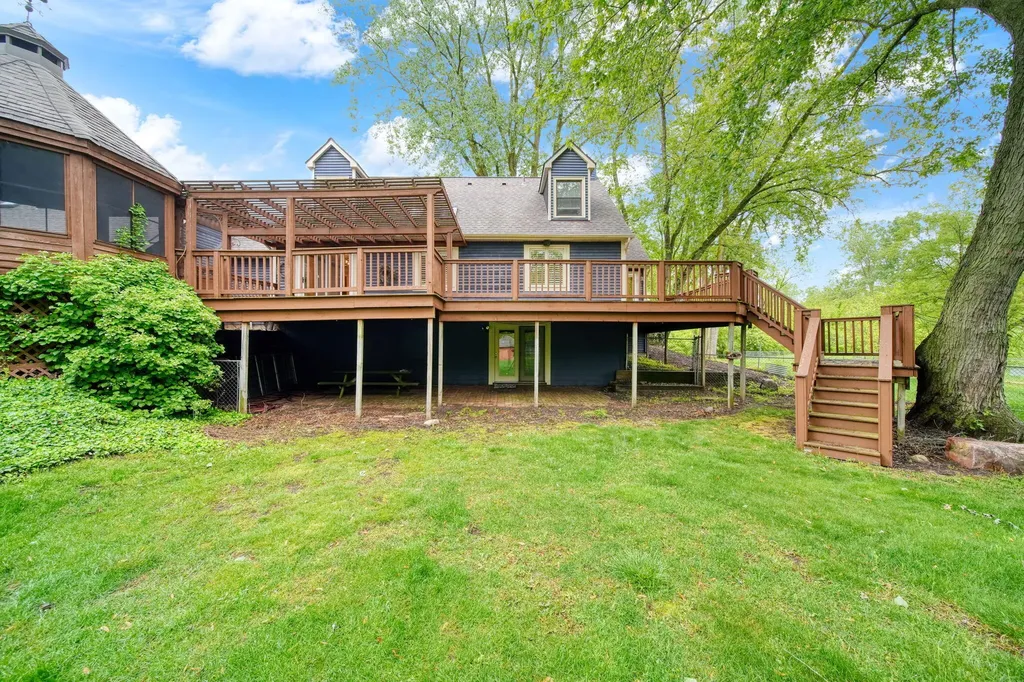 8866 Crane Road York Charter Township MI 48160