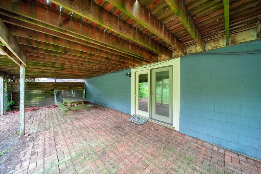 8866 Crane Road York Charter Township MI 48160