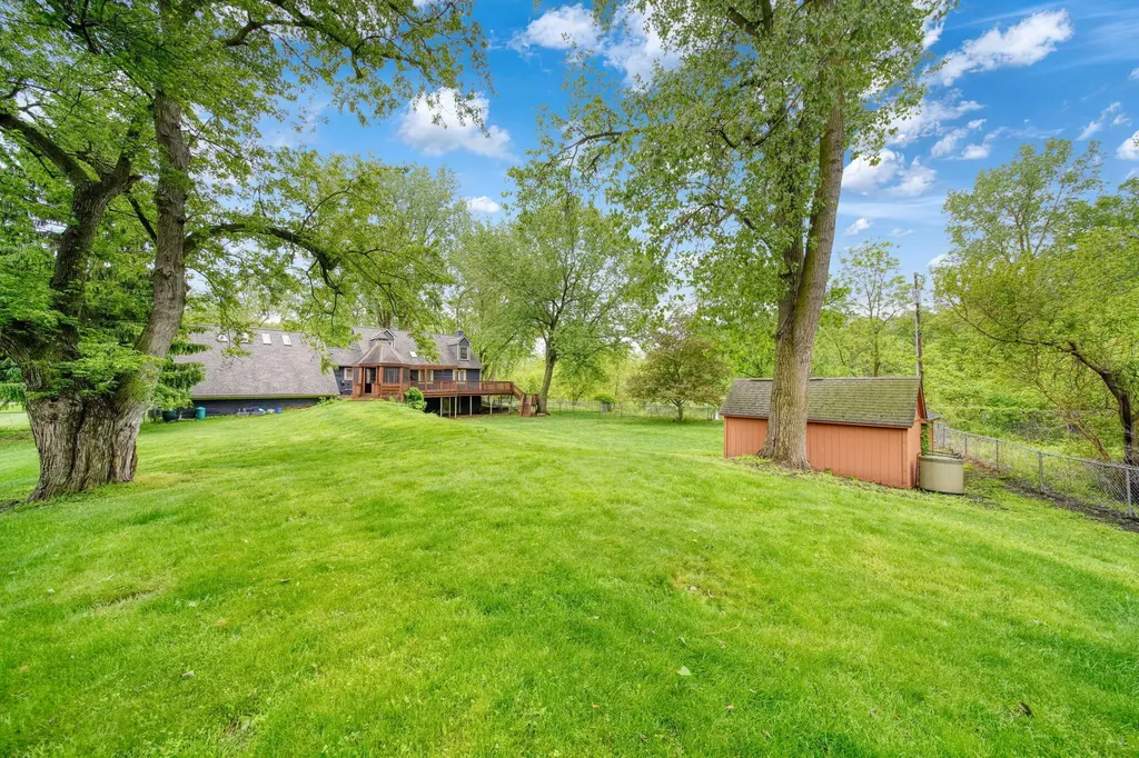 8866 Crane Road York Charter Township MI 48160