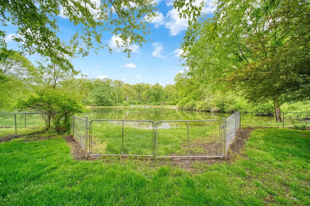 8866 Crane Road York Charter Township MI 48160