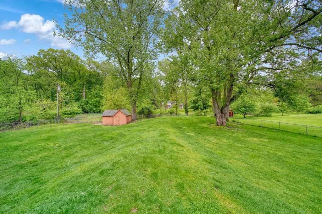 8866 Crane Road York Charter Township MI 48160