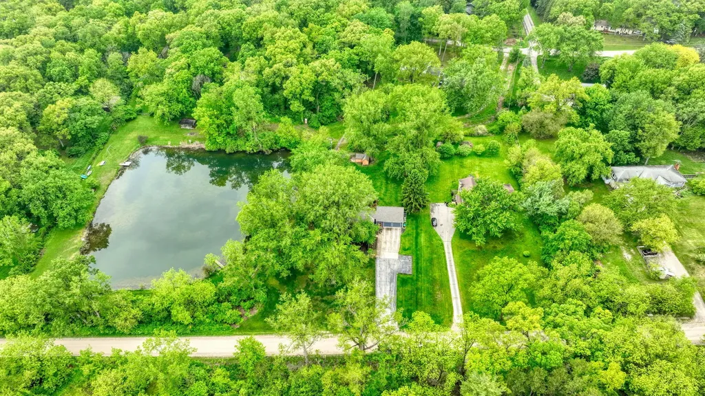 8866 Crane Road York Charter Township MI 48160