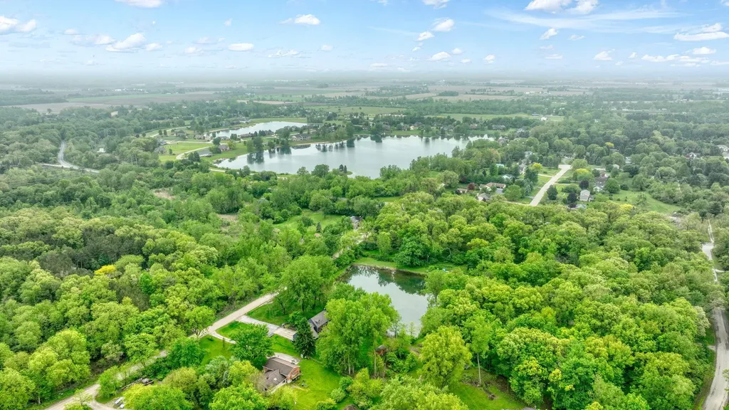 8866 Crane Road York Charter Township MI 48160