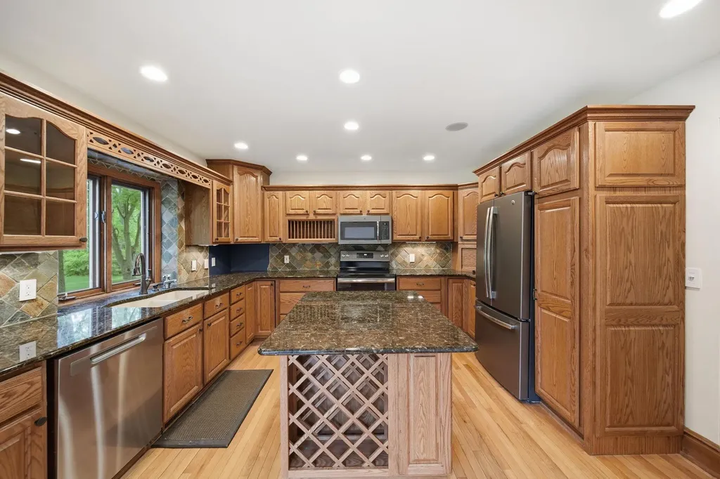 8866 Crane Road York Charter Township MI 48160