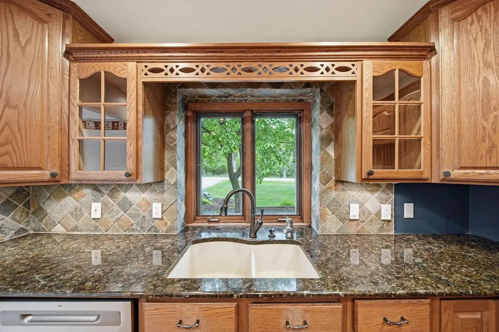 8866 Crane Road York Charter Township MI 48160