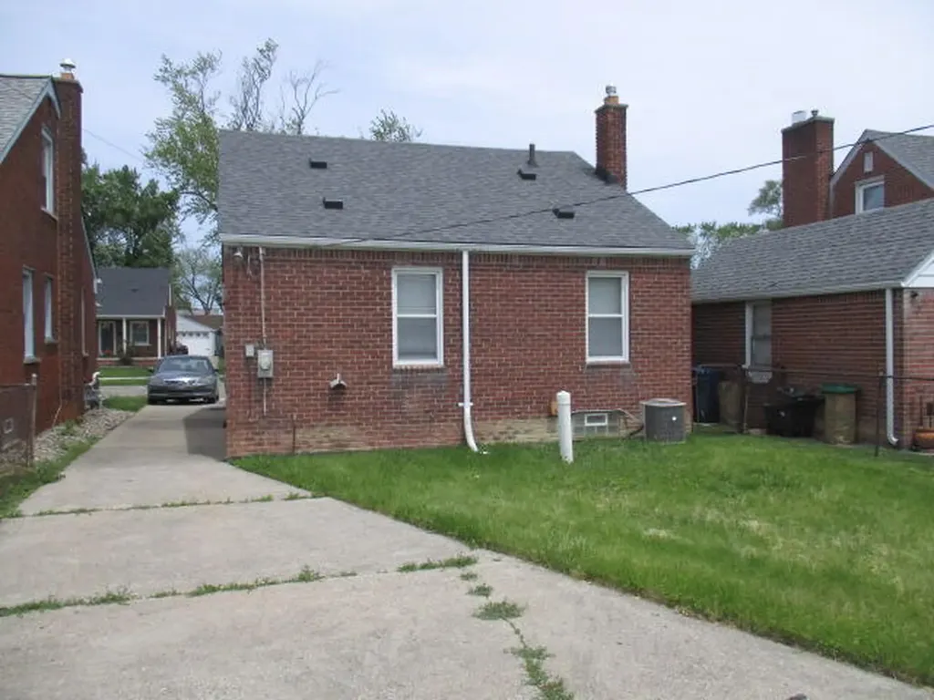 1425 Moran Avenue Lincoln Park City MI 48146