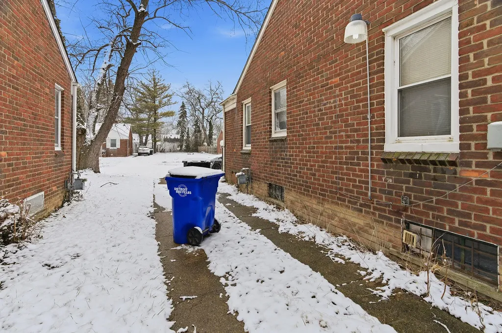 19421 Forrer Street Detroit City MI 48235