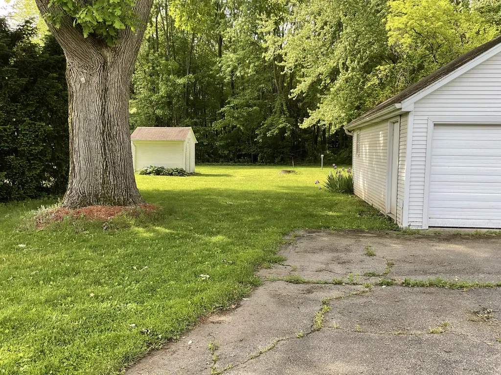 8090 Talladay Road Augusta Charter Township MI 48190