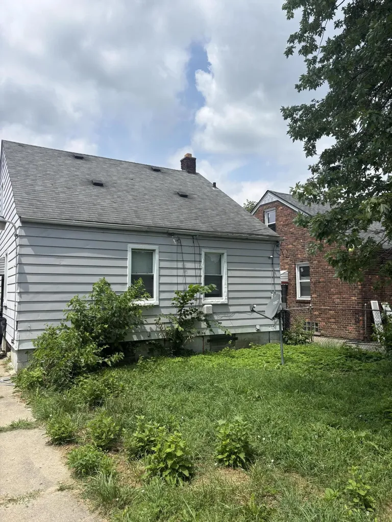 9768 Manistique Street Detroit City MI 48224