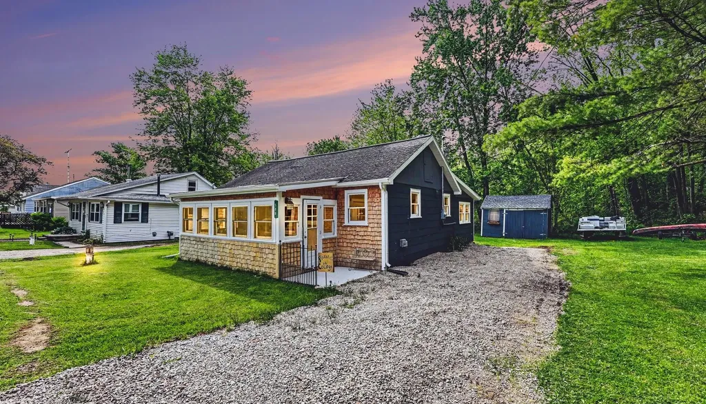 588 Pleasant Drive Unadilla Township MI 48137