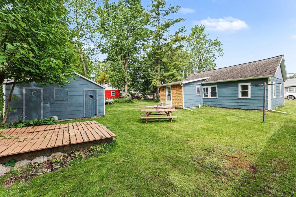 588 Pleasant Drive Unadilla Township MI 48137