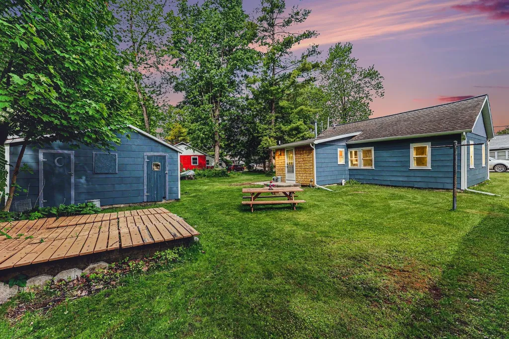 588 Pleasant Drive Unadilla Township MI 48137