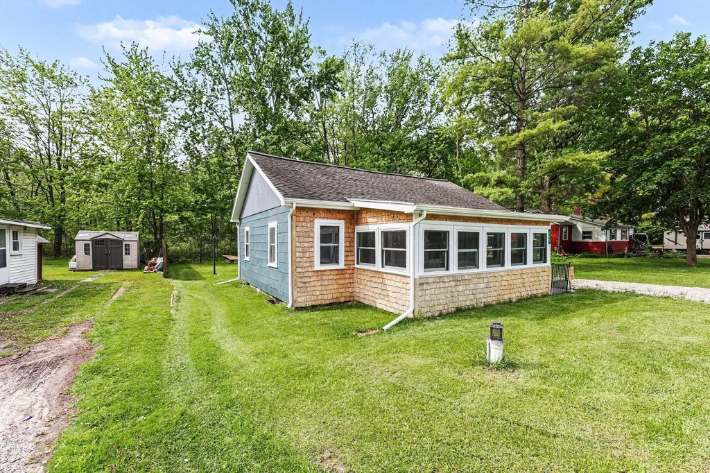 588 Pleasant Drive Unadilla Township MI 48137