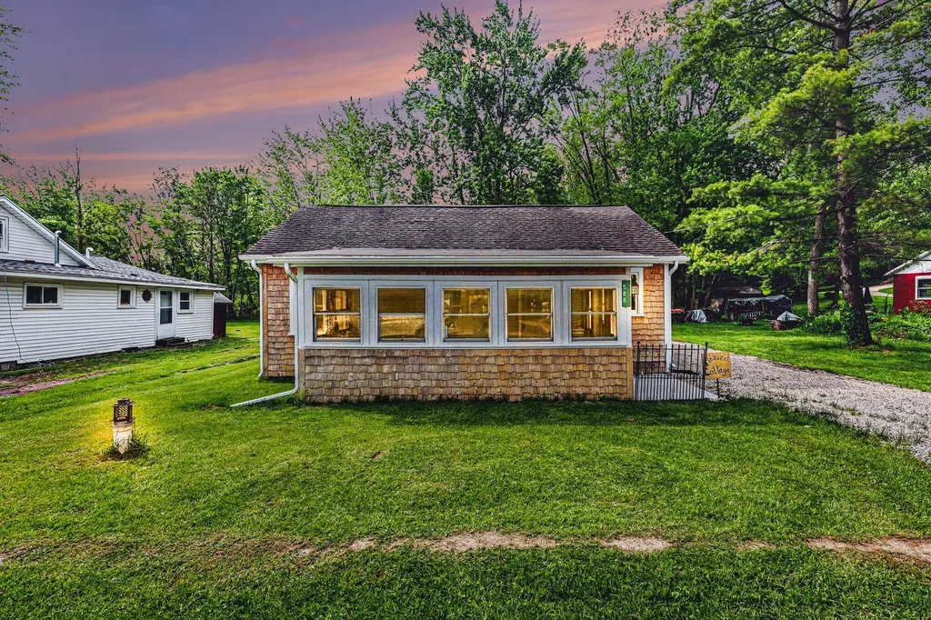 588 Pleasant Drive Unadilla Township MI 48137