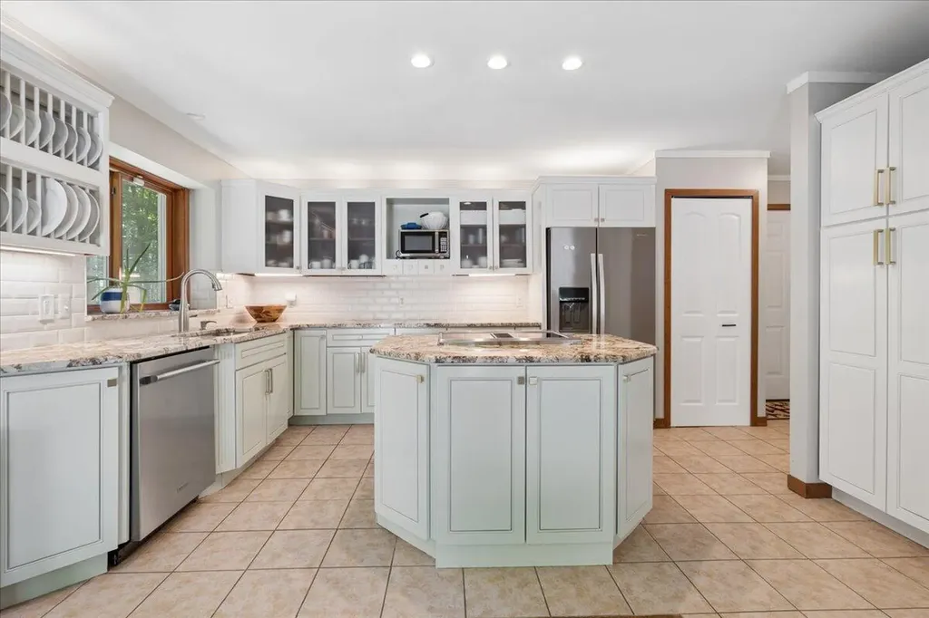 2920 N Harris Road Superior Charter Township MI 48198